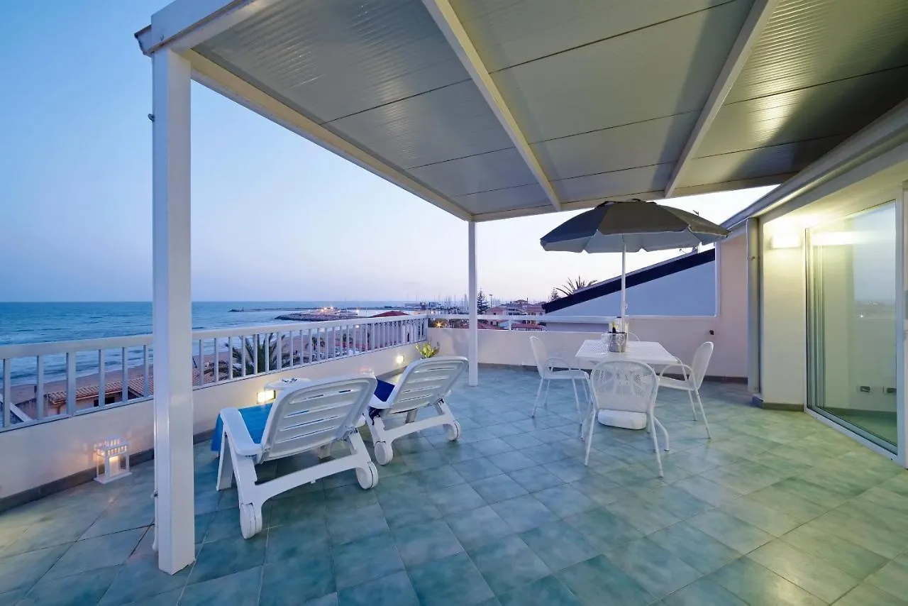 Archimede, Appartamento Con Vista In Centro A Marina Di Ragusa Italia