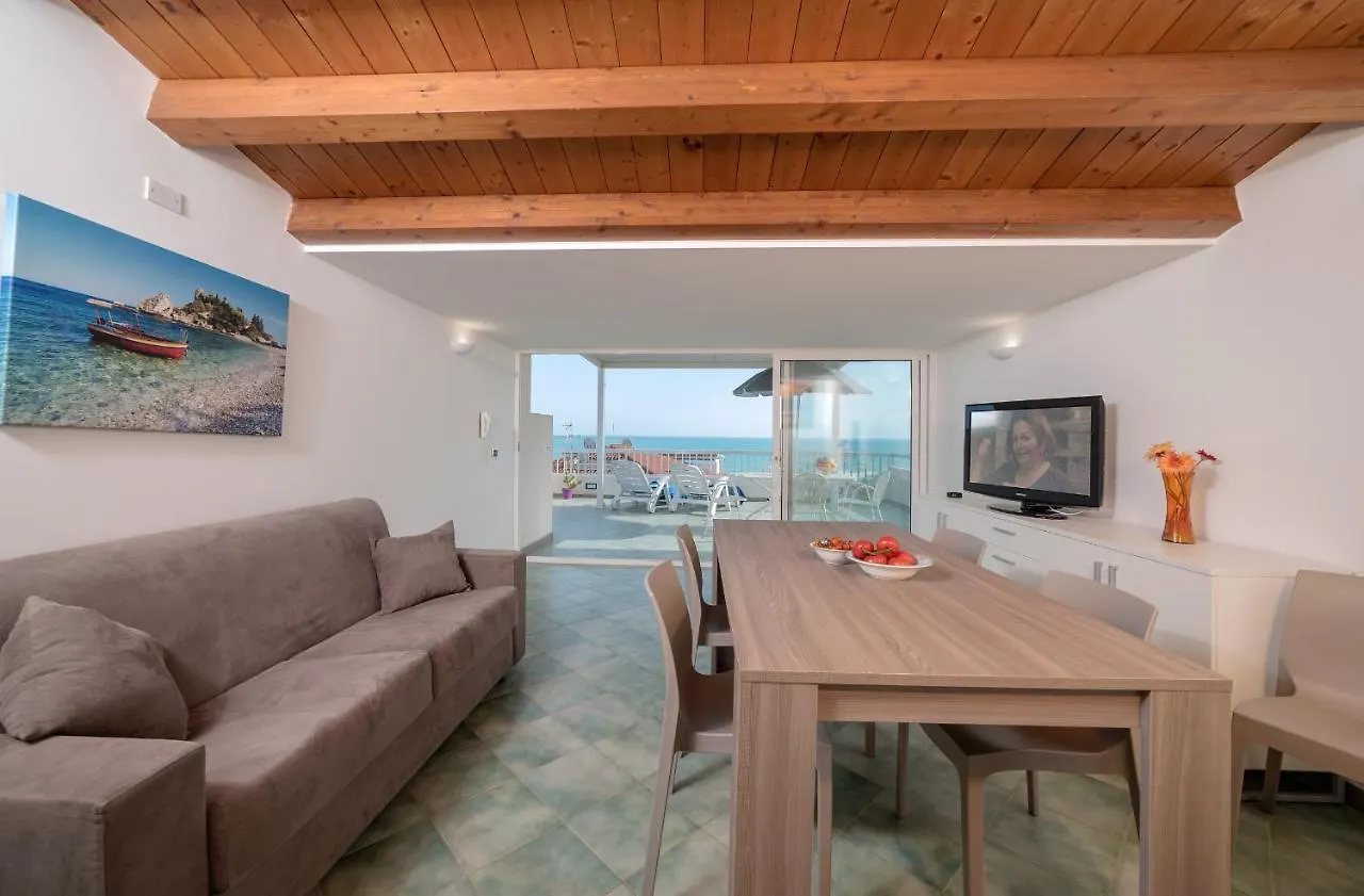 Archimede, Appartamento Con Vista In Centro A Marina Di Ragusa