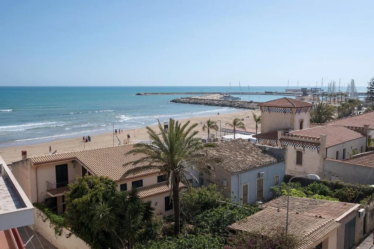 Archimede, Appartamento Con Vista In Centro A Marina Di Ragusa Apartamento