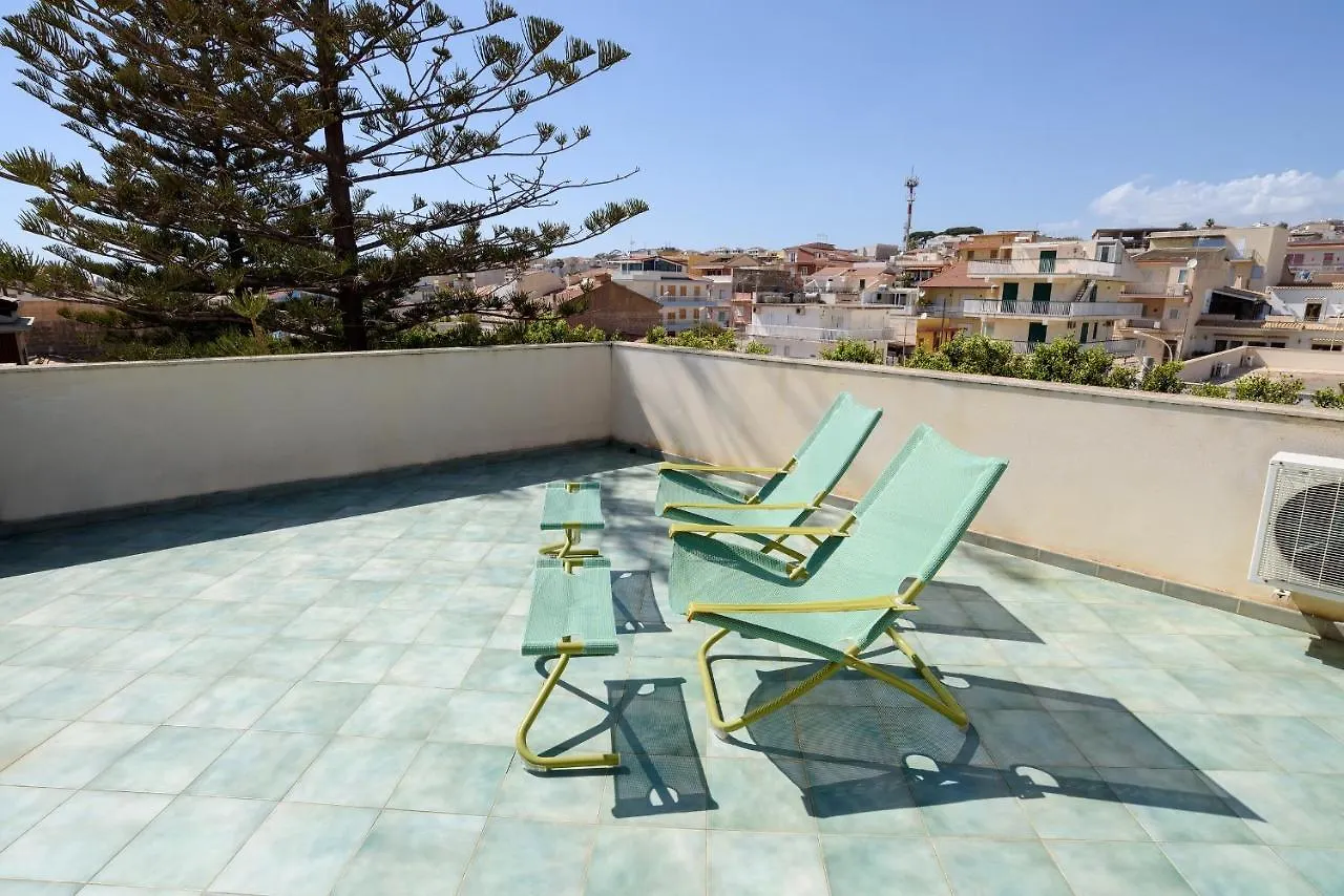 Archimede, Appartamento Con Vista In Centro A Marina Di Ragusa