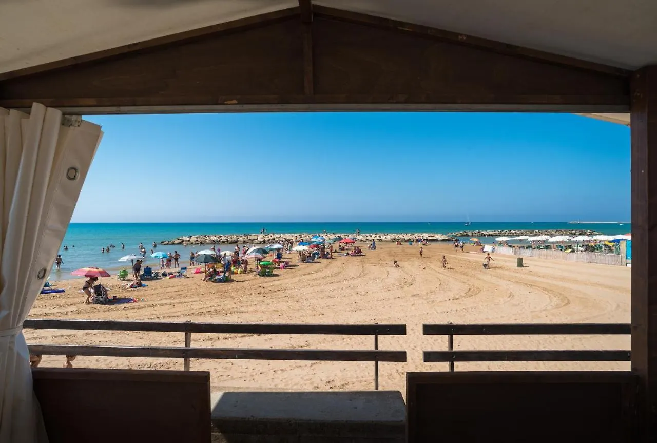 Archimede, Appartamento Con Vista In Centro A Marina Di Ragusa Apartamento